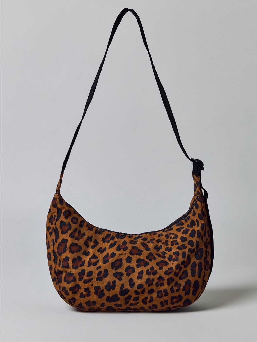 NWT baggu medium crescent leopard
